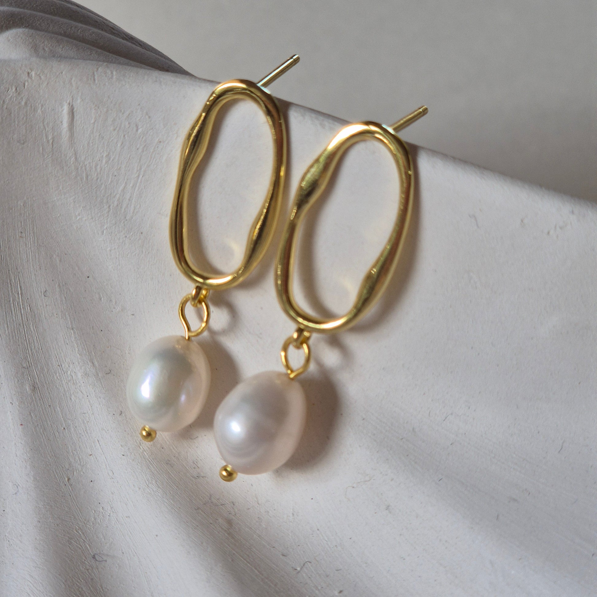 Sorella of May Alba pearl and gold drop earring